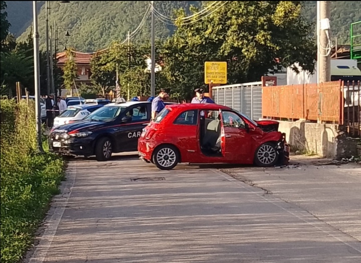 Cervinara Incidente Mortale Perdono La Vita Due Giovani Ragazze Lab