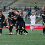 Giallorossi subito in campo nel pomeriggio. Mercoledì seduta a porte aperte