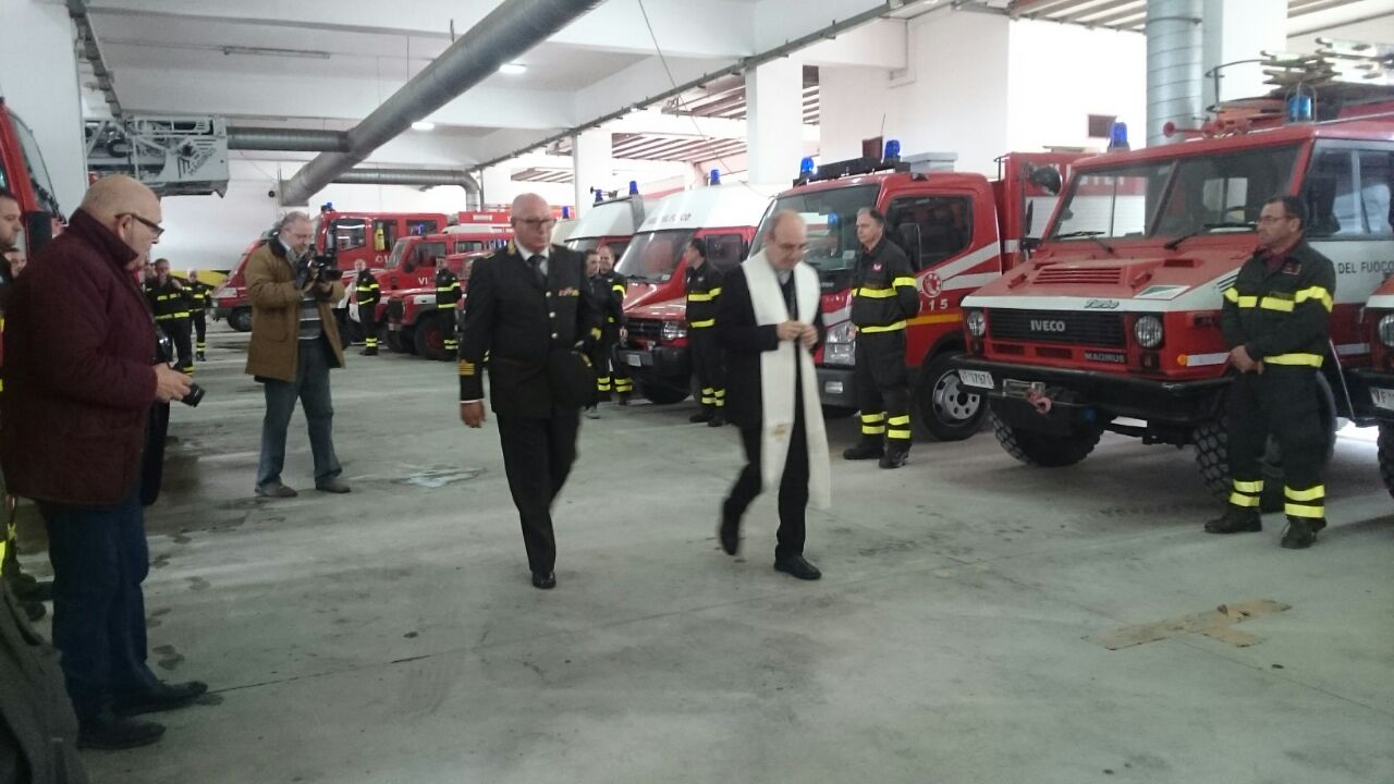 Benevento| L’Arcivescovo Accrocca in visita al Comando dei VVF/FOTO