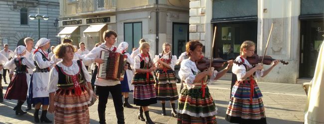 Benevento| Successo per “Stregati dal folk”