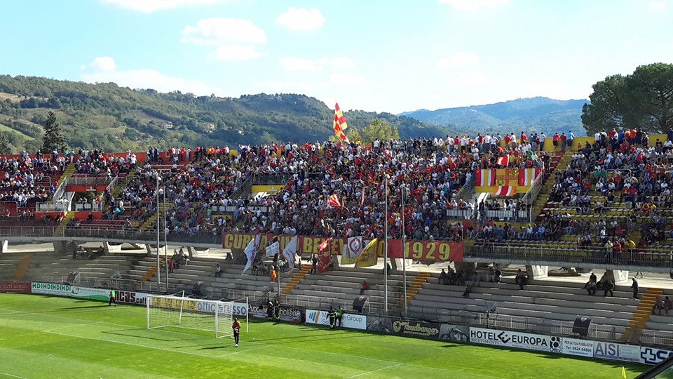 Benevento, la CSA riduce la sanzione per gli aeroplanini del derby