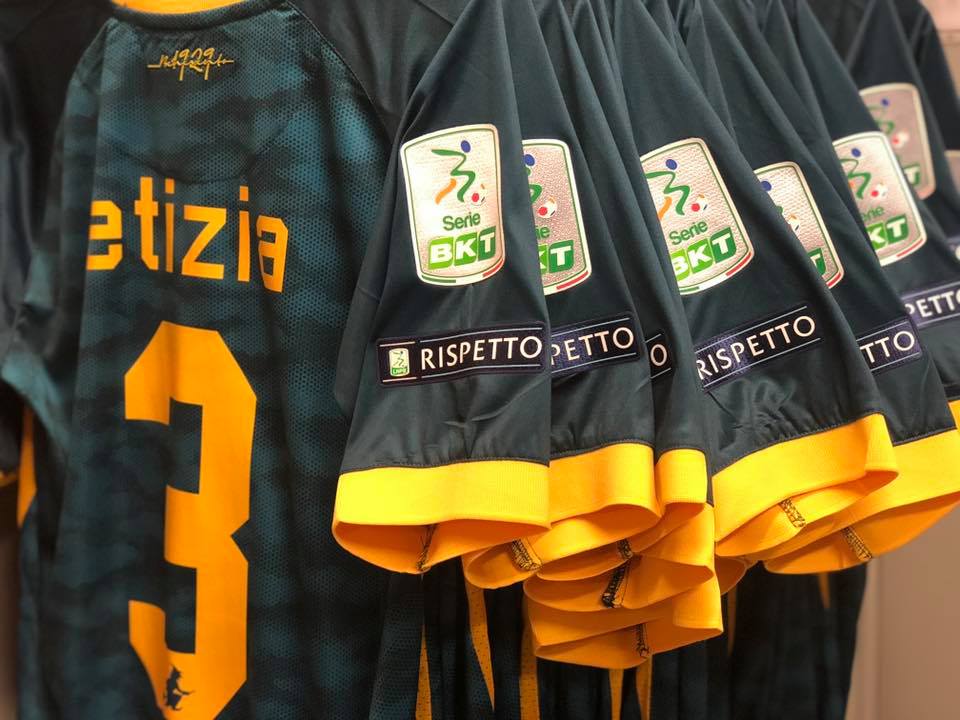 Benevento, domani debutta la terza maglia