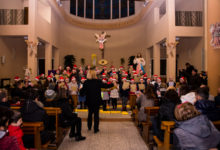 Solidarietà e studio, doni e approccio alla musica e al canto: bambini protagonisti alla Parrocchia di San Gennaro