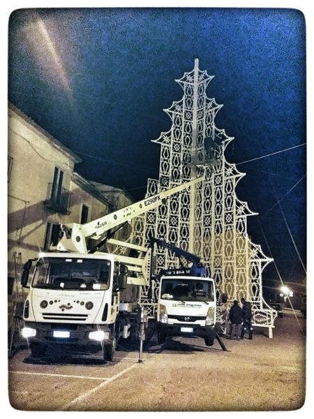 San Lorenzello| Domani l’apertura e l’accensione dell’albero di luci più grande d’Italia