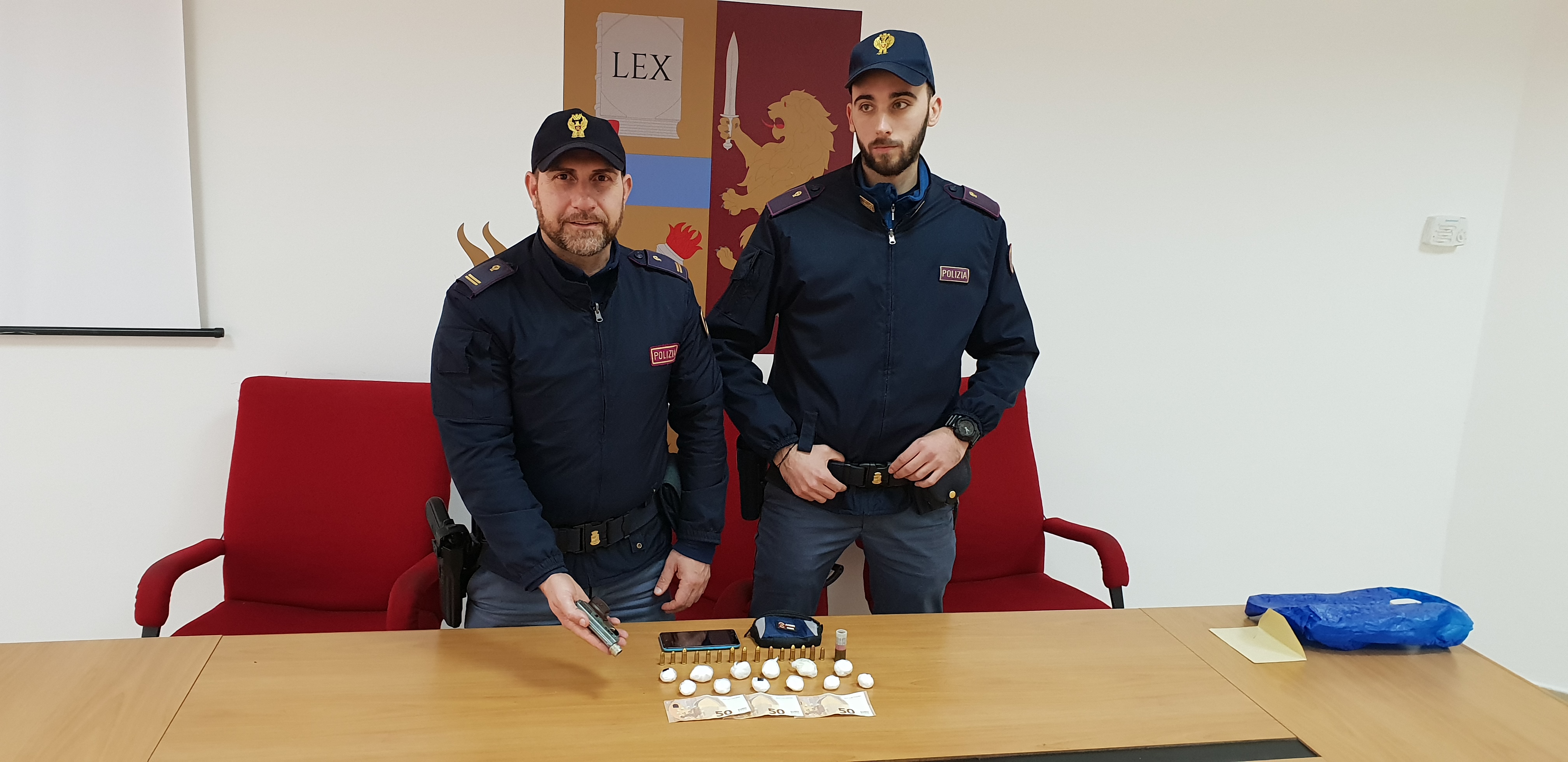 Benevento| Armi e droga in casa: beneventano arrestato dalla Polizia