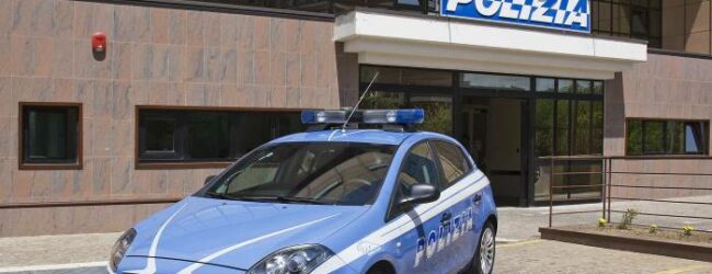 Benevento, pistola e droga in auto: arrestato 27enne