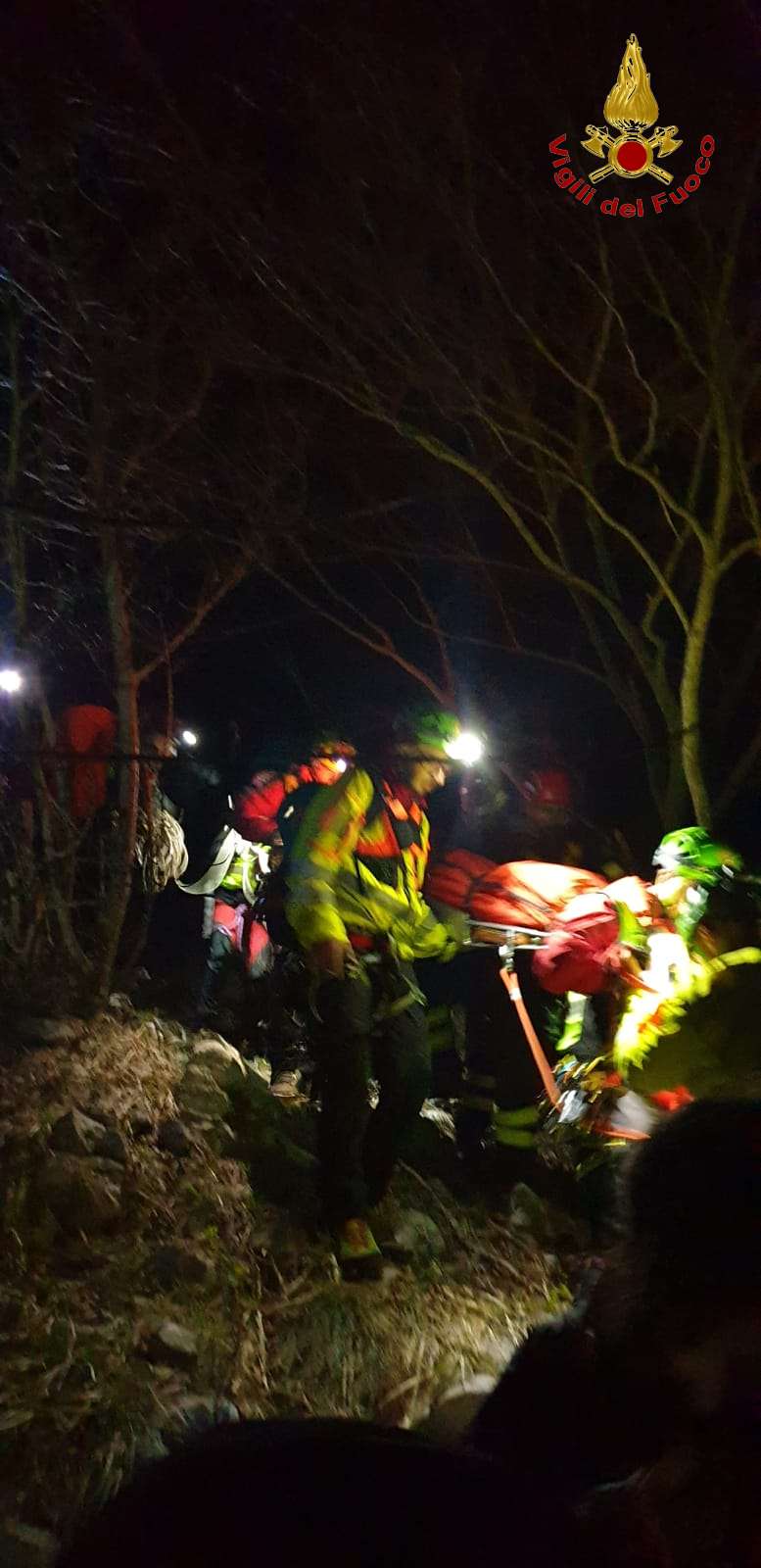 Cinque ragazzi dispersi a Pietraroja, intervento dei vigili del Fuoco. Giovane ferito