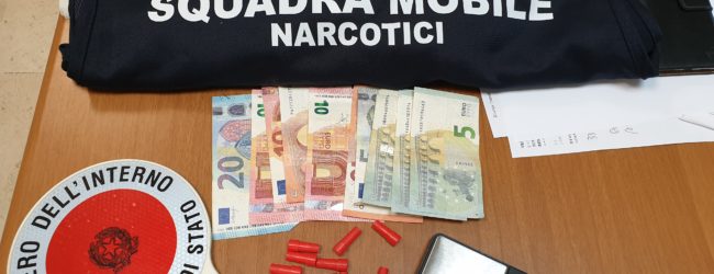 Benevento| Cede dose di eroina dalla finestra: arrestato pusher beneventano