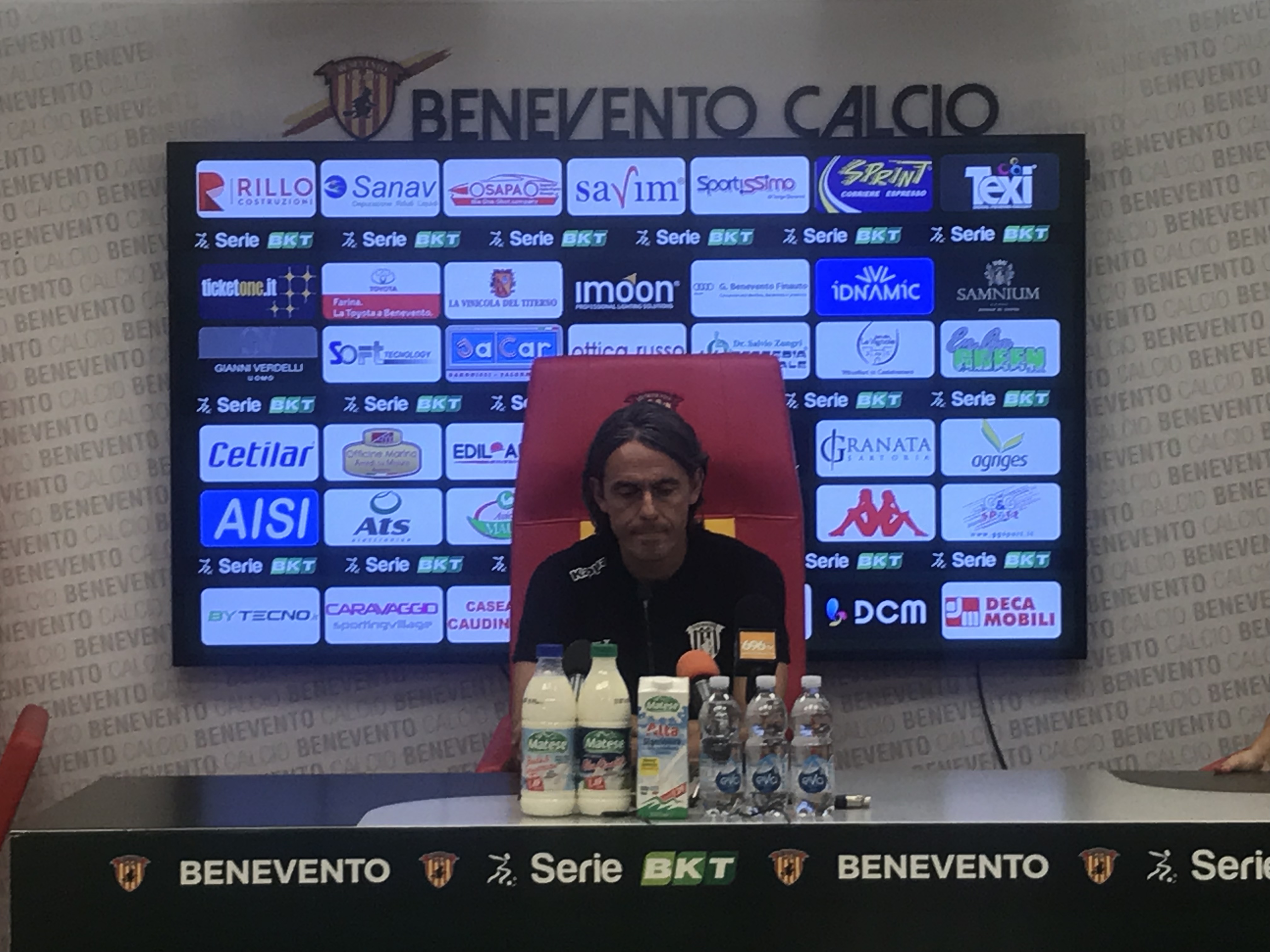 Benevento, Inzaghi: “Prendetevela con me, non con i ragazzi. Domani parto con questi esterni”