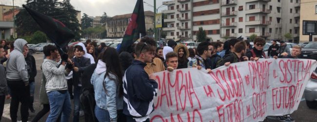 Benevento| Ambiente e scuole, gli studenti scendono in piazza