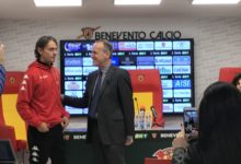 Benevento, il saluto tra Balata ed Inzaghi