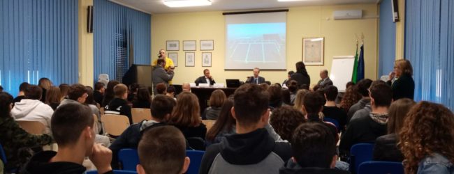 Scuola e green: inaugurato impianto fotovoltaico alla scuola Alberti