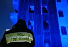 Benevento| Giornata Infanzia: l’Arco di Traiano e il Comando dei Vigili del Fuoco si colorano di blu