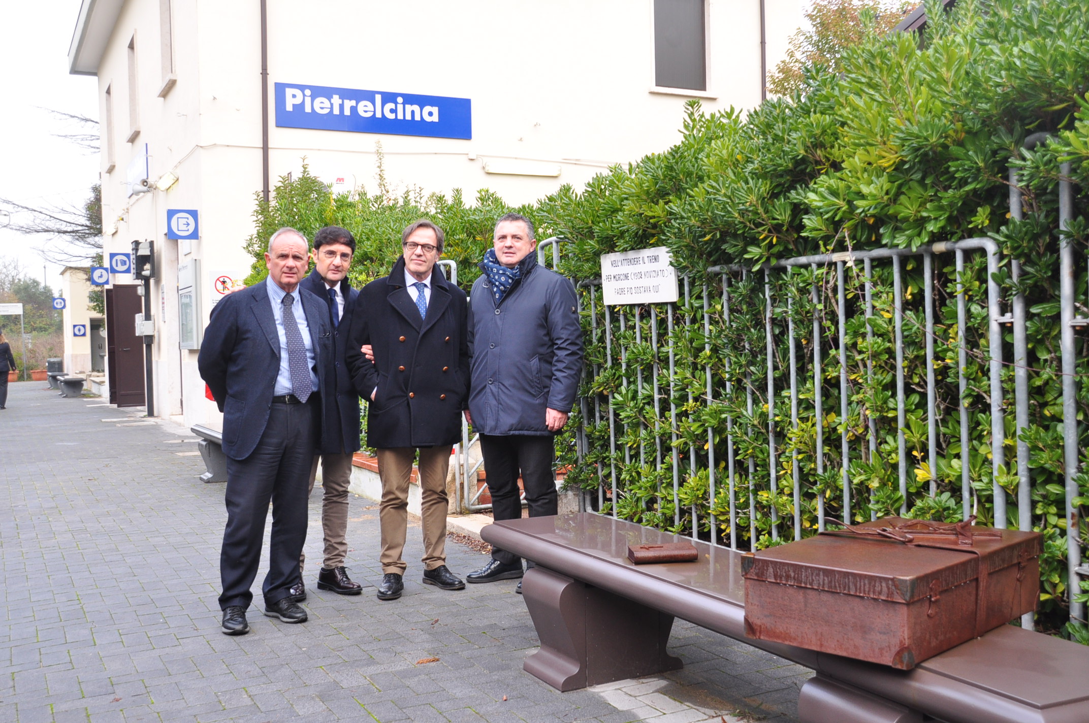 Partito il treno storico Benevento- Pietrelcina-Assisi