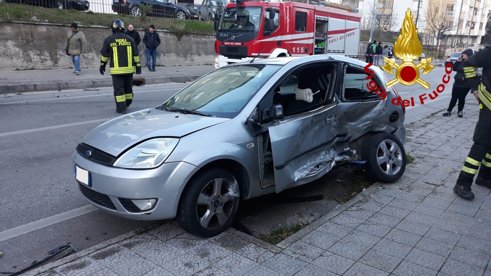 Monteforte Irpino| Scontro tra due auto, donna trasportata in ospedale