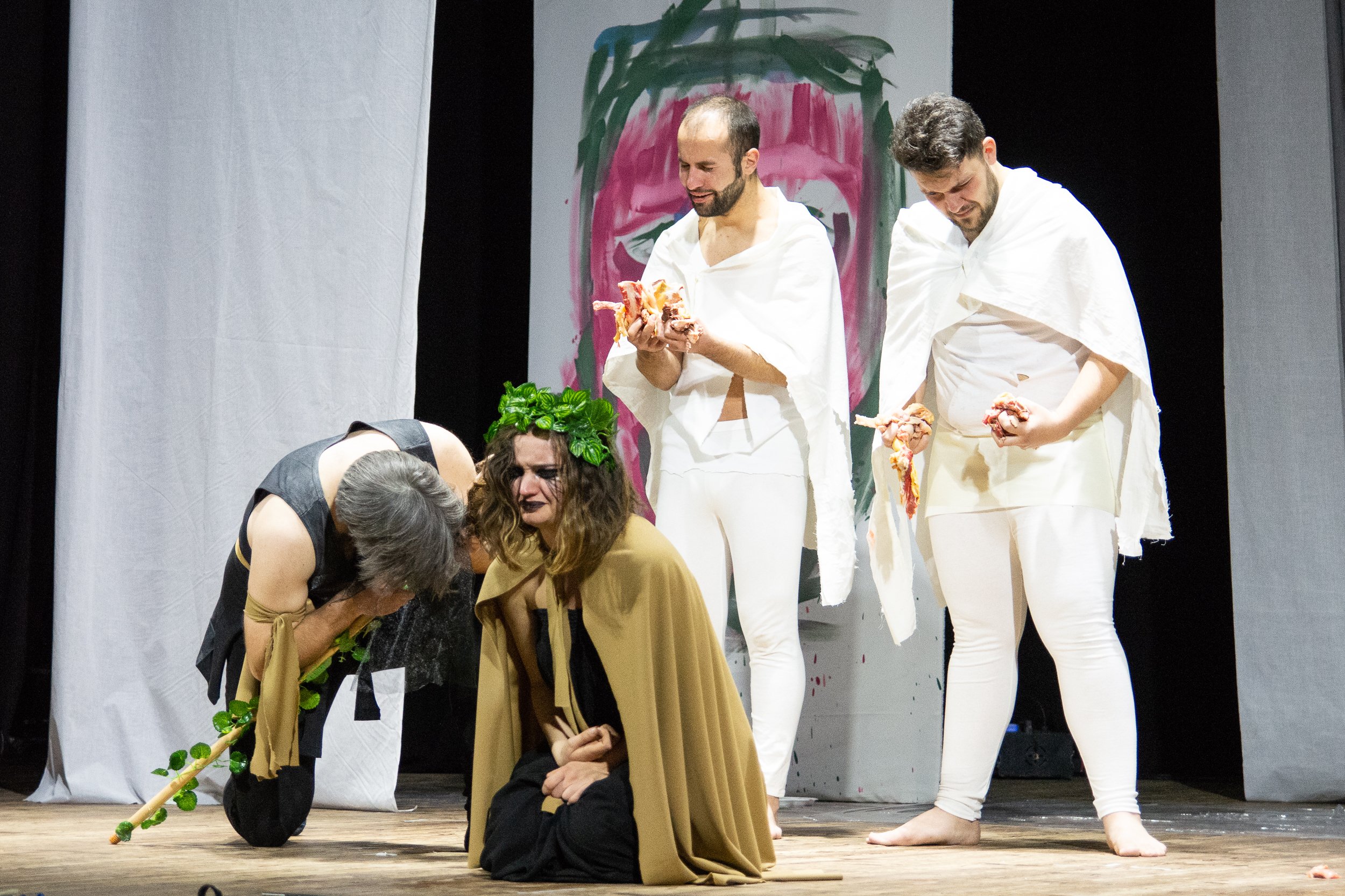 Benevento| Successo per lo spettacolo “Le Baccanti” del Centro Universitario Teatrale Unisannio