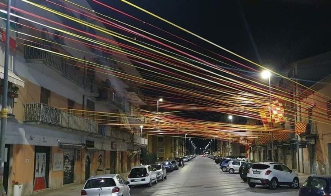 Benevento| Patto Civico interroga sindaco Mastella e l’assessore ai Lavori pubblici su festoni ai pali della pubblica illuminazione