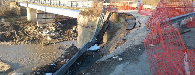 Apice| Ponte fiume Ufita, 24 giugno transito di trasporto eccezionale travi su S.P 27