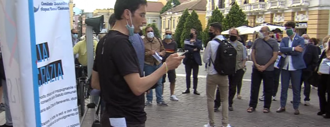 Benevento| ABC, protesta “funebre” a sostegno dell’acqua pubblica