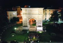 Benevento| #Iolavoroconlafotografia, il flash mob all’Arco di Traiano