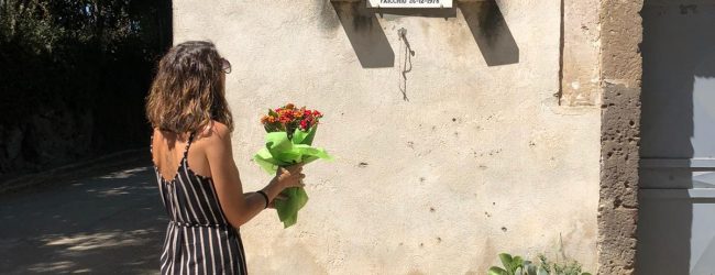 Faicchio| Regionali, Antonella Pepe (Pd): un mazzo di fiori per commemorare l’eccidio di quattro giovani e un contadino