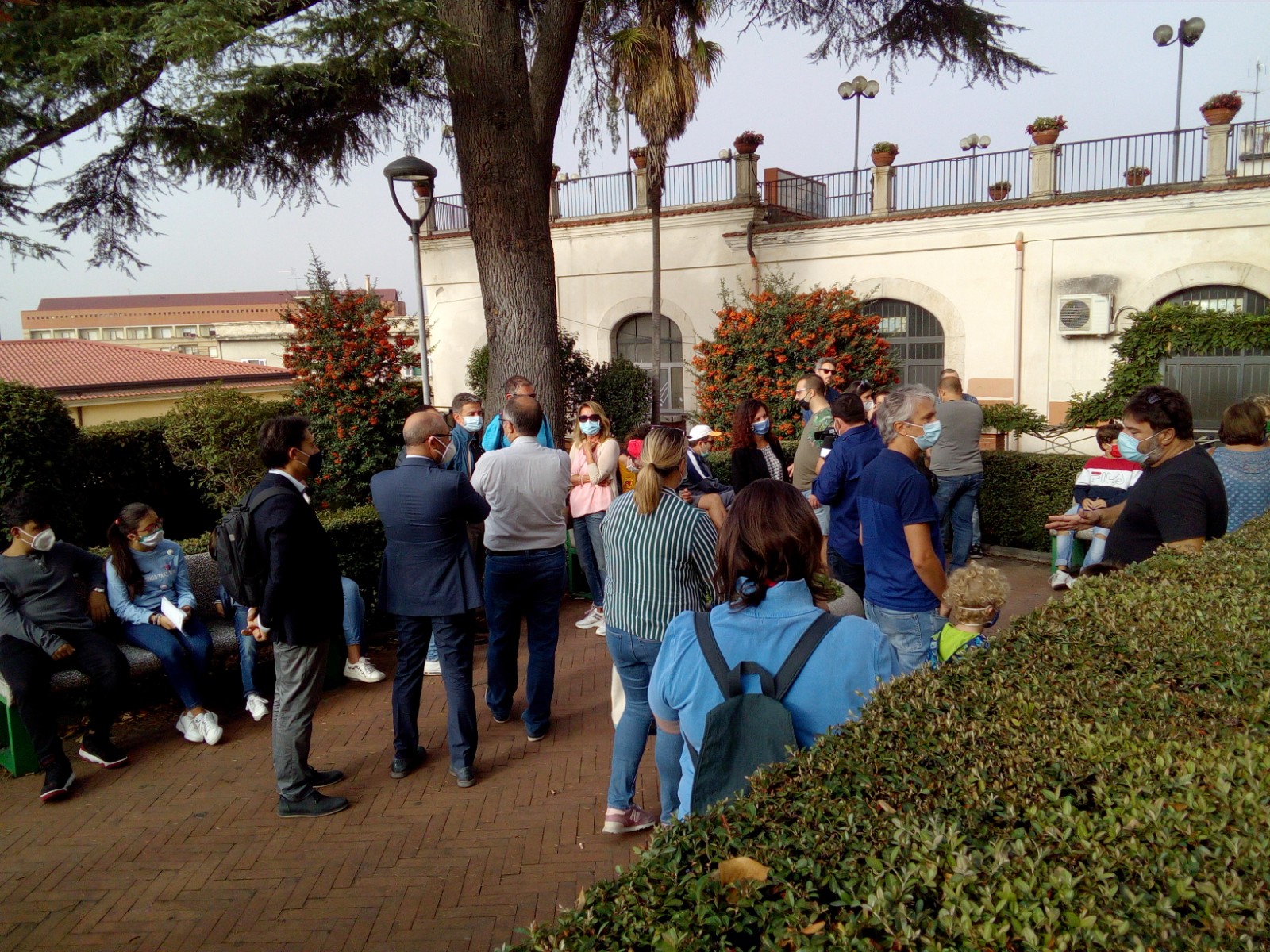 Benevento| Caos scuola, genitori scendono in piazza: ora basta, questo è un abuso