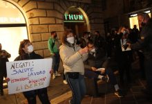 “Aiuti concreti per le nostre attività”: gli esercenti sanniti scendono in piazza [FOTO]