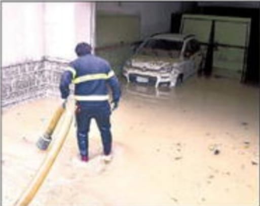 Vigili del Fuoco in soccorso alla popolazione di Crotone