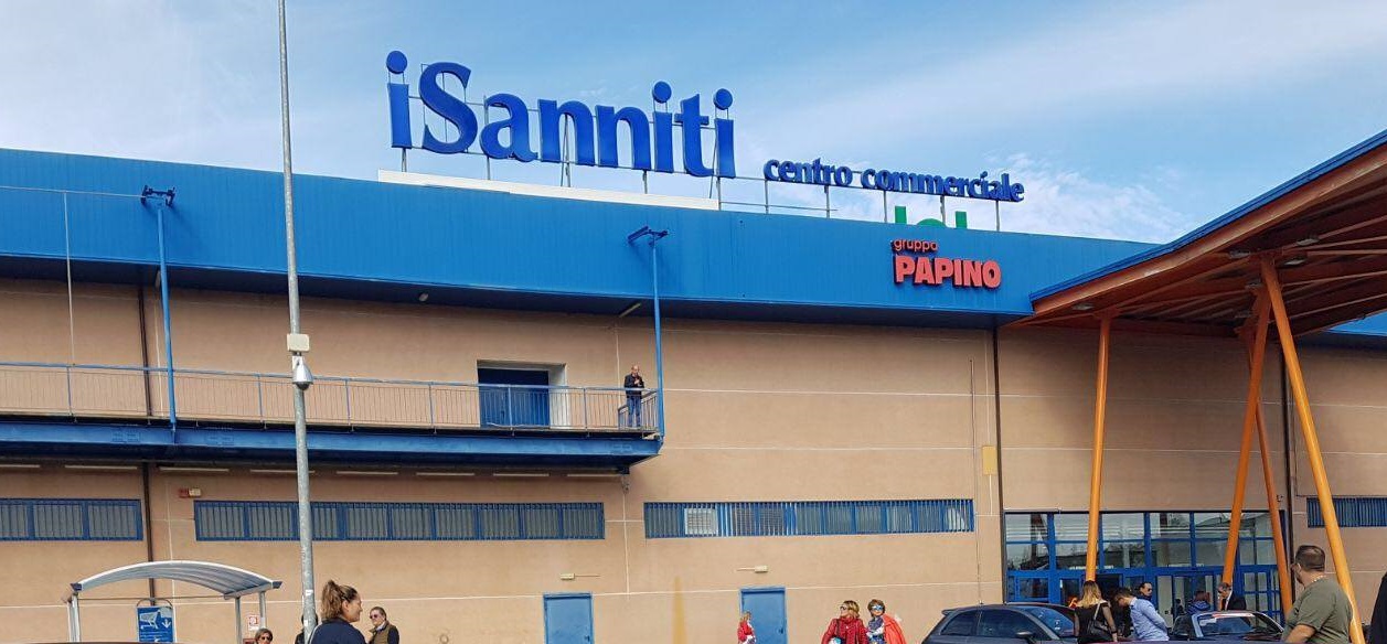 Benevento| Papino, presidio della Filcams Cgil dinanzi il centro Commerciale ‘I Sanniti’