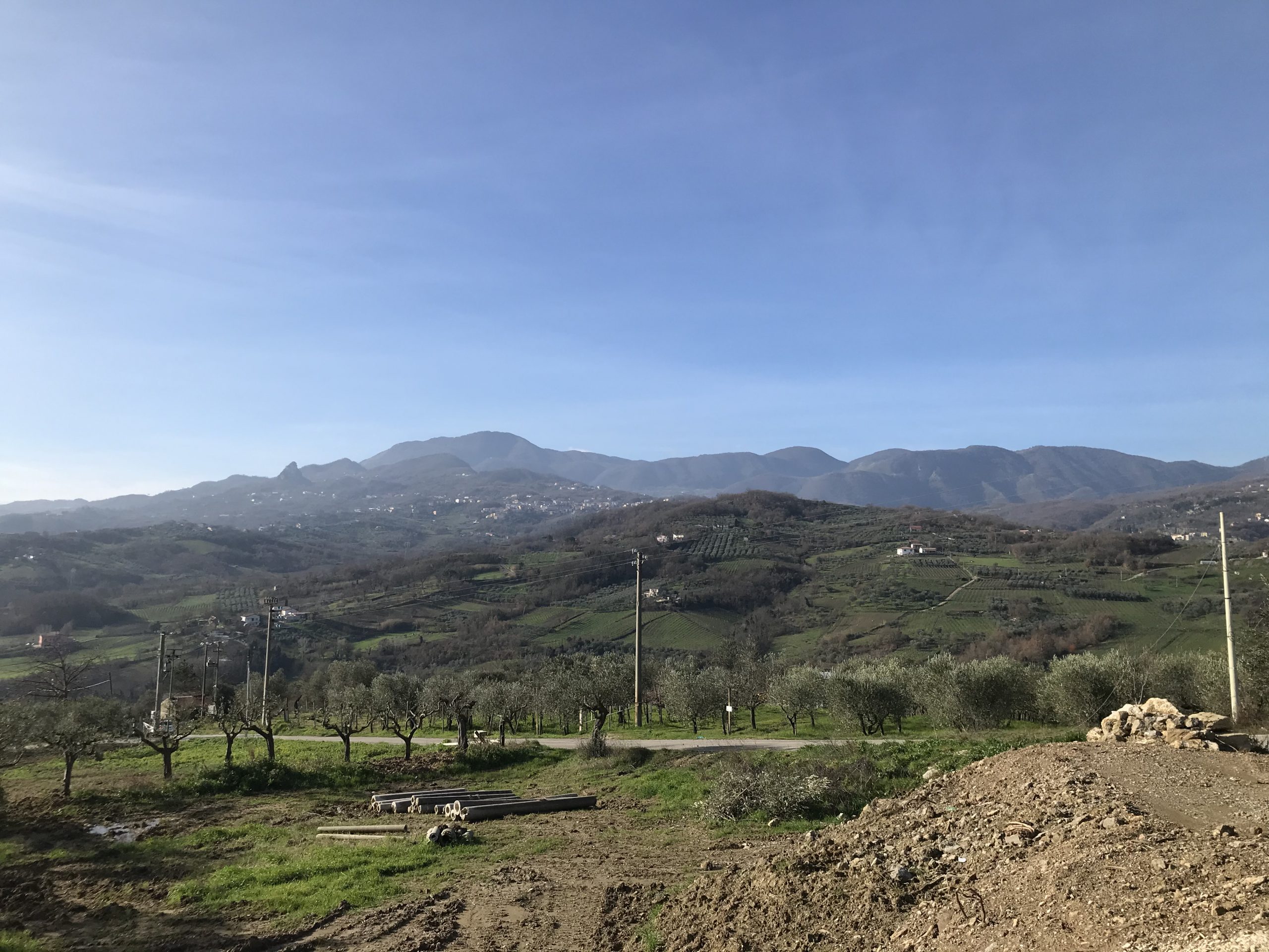 Sopralluogo del Comitato Amici della Terra sulla Fondovalle Vitulanese:una struttura che danneggera’ anche l’economia agricola