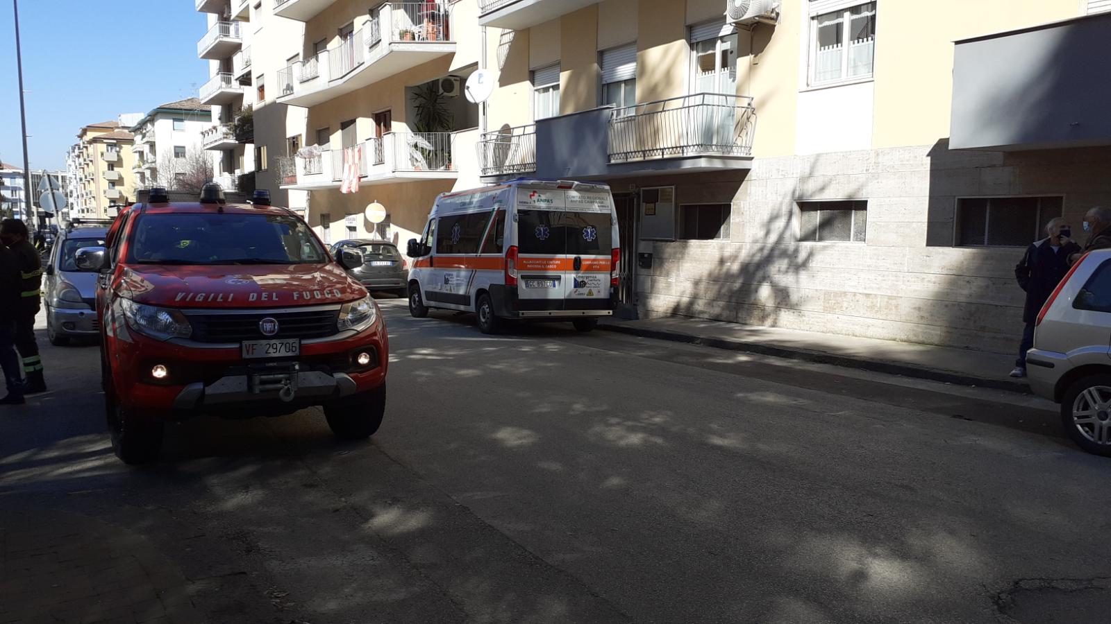 Benevento| Docente in pensione cade in casa, soccorsa dai Vigili del Fuoco