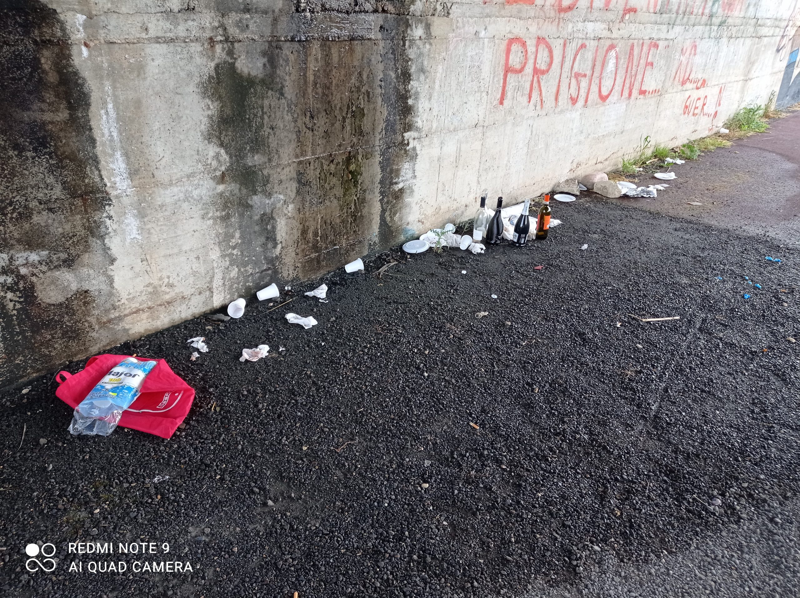 Benevento|Pista ciclopedonale a Pantano ripulita dai rifiuti. La voce delle donne: e’ una vergogna!!!