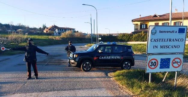 Castelfranco in Miscano|Truffe online, i CC denunciano tre uomini