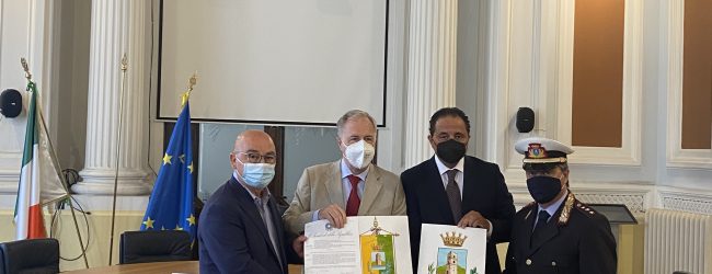 Alla Prefettura di Benevento la consegna dello Stemma e Gonfalone al Comune di Telese Terme