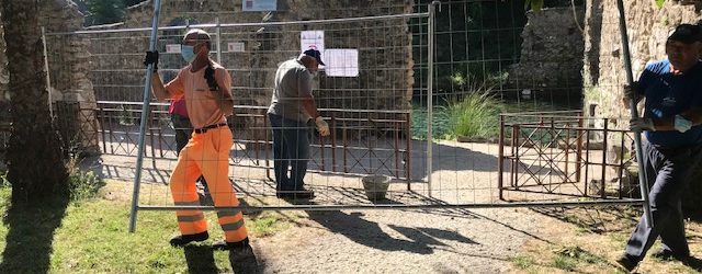 Telese| Parco Jacobelli, rimosse recinzioni. Caporaso: “Provvedimento tempestivo era indispensabile per la sicurezza. Abbiamo a cuore quell’area”