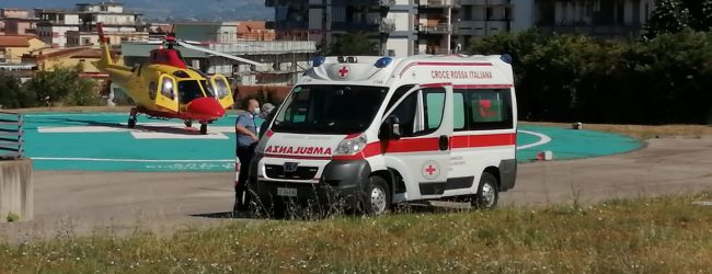 Si spara alla testa, trasferito a Napoli il 19enne di San Salvatore Telesino