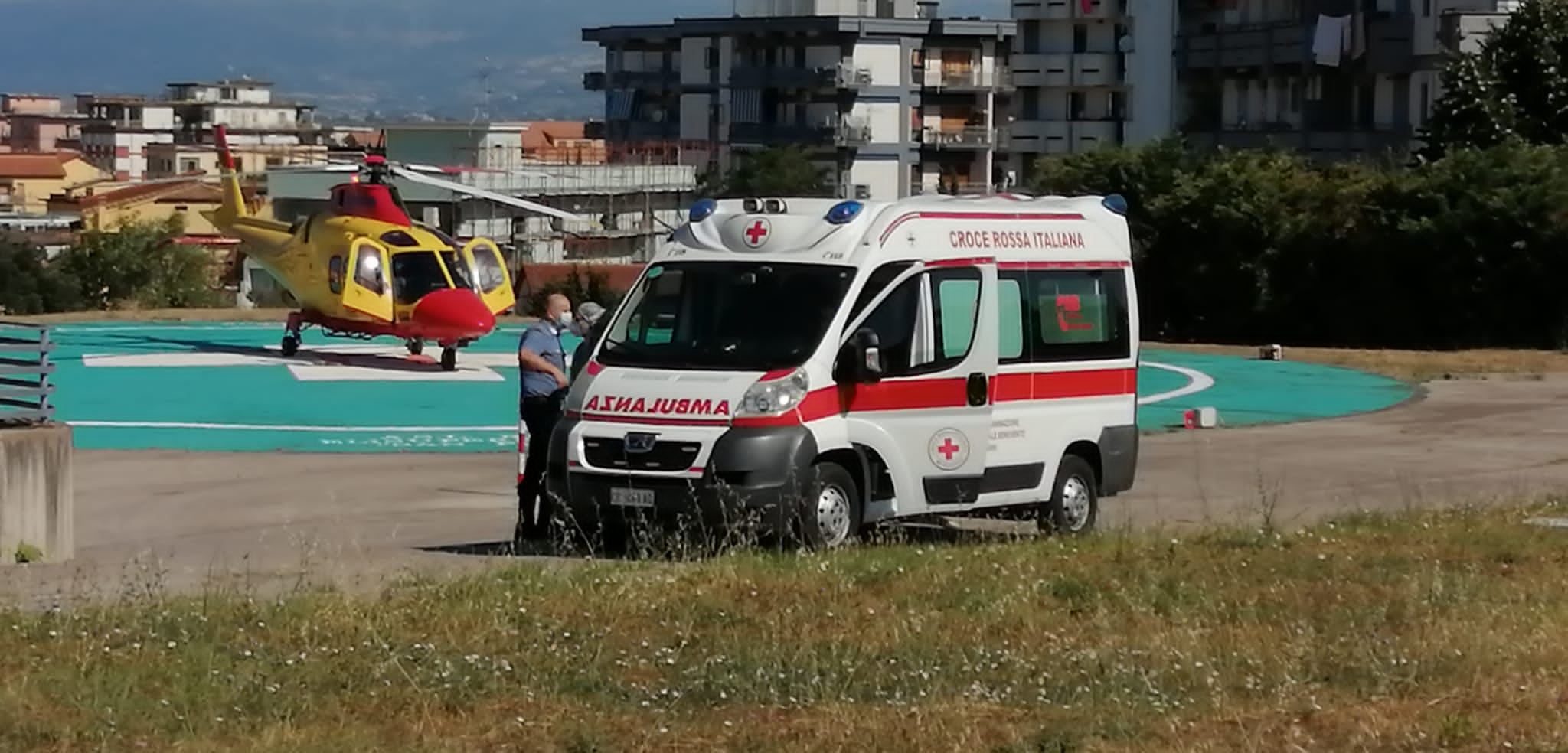 Si spara alla testa, trasferito a Napoli il 19enne di San Salvatore Telesino