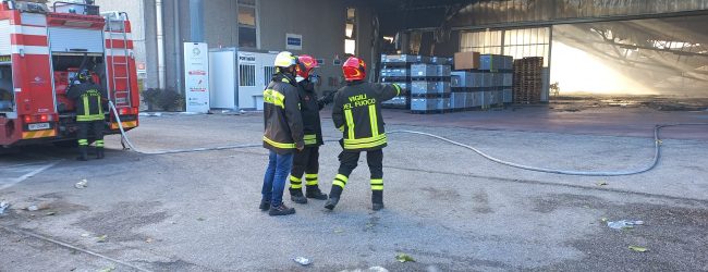 Il giorno dopo l’incendio di Airola