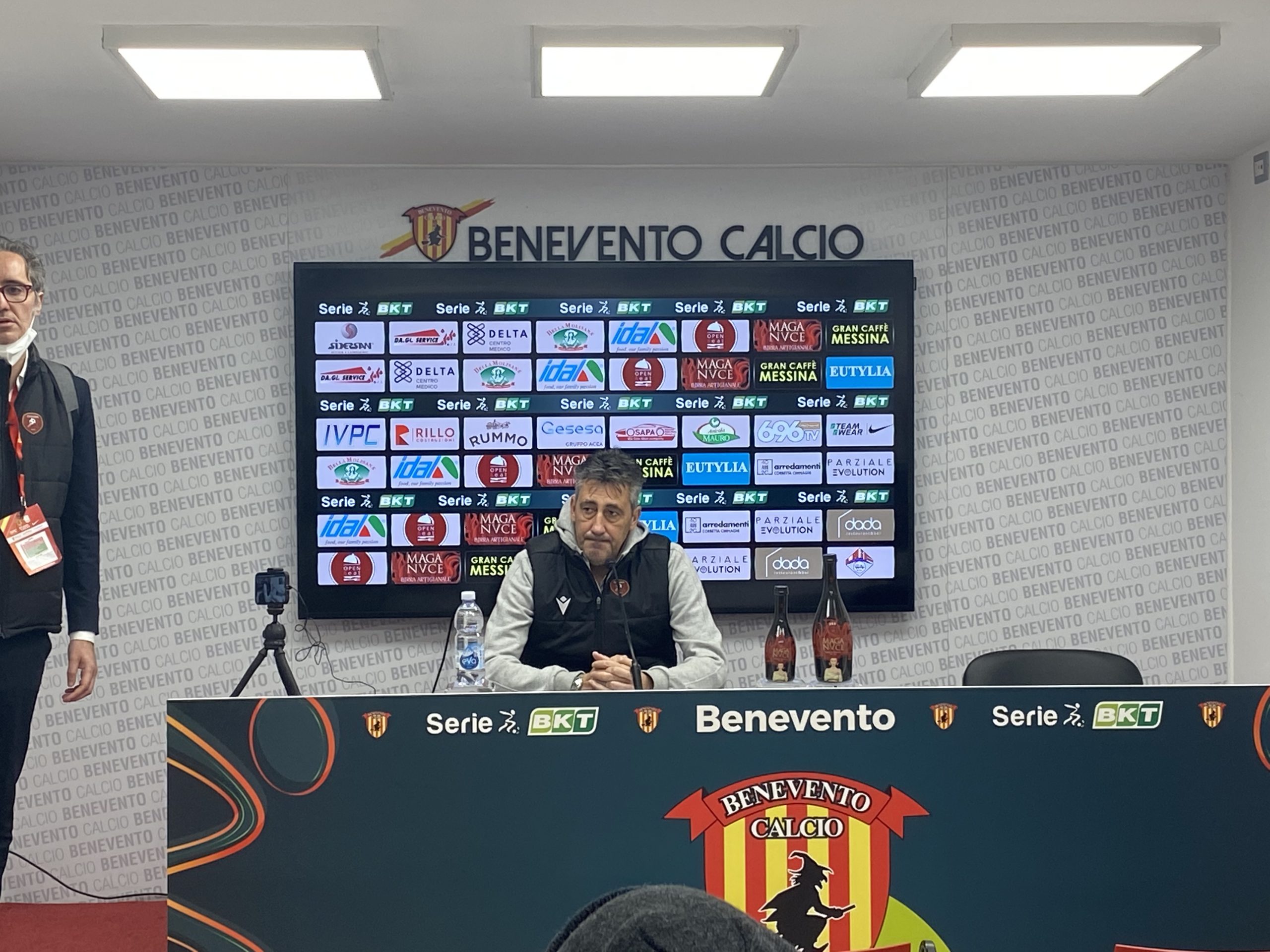 Reggina, Aglietti: “Approccio sbagliato, il Benevento ha dimostrato tutto il suo valore”