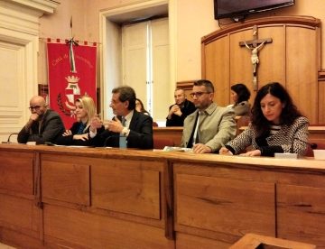 Acqua, PD- Città Aperta- Civico 22- Azione- Misto: “Mastella assente in aula e nelle politiche idriche”