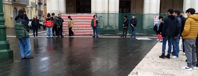 ‘No Meloni day’, a Benevento sit-in degli studenti a piazza Roma