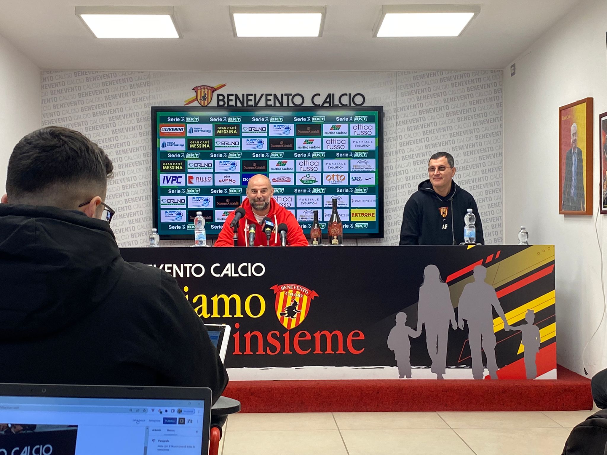 Benevento, Stellone: “Dobbiamo dare continuità, non siamo usciti per niente. Vincere è importante, ma soprattutto non perdere”