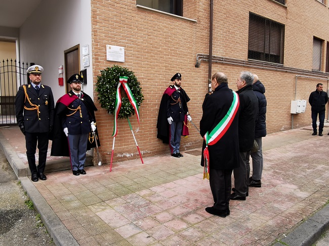 Benevento, deposta una corona di fiori in memoria di Giovanni Palatucci