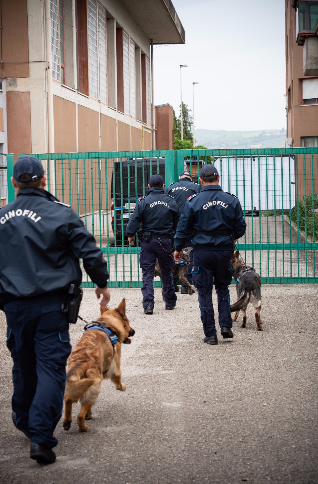 Droga nel carcere scoperta grazie ai cani Onia e Zoy del Nucleo Cinofili di Benevento