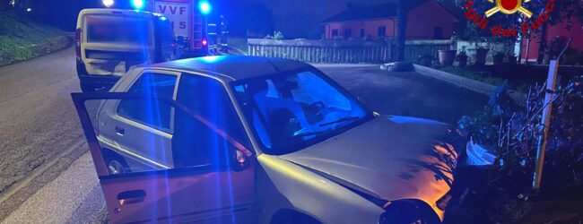 A Manocalzati auto sbanda e va fuori strada, paura nella notte per 3 persone. E a Montoro prende fuoco una vettura