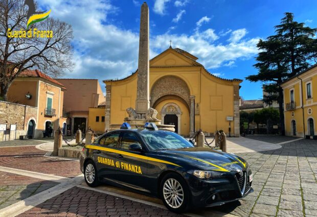 Ufficio delle dogane di Benevento e Guardia di finanza: sequestrati oltre 8.000 litri di gasolio adulterato in due stazioni di rifornimento