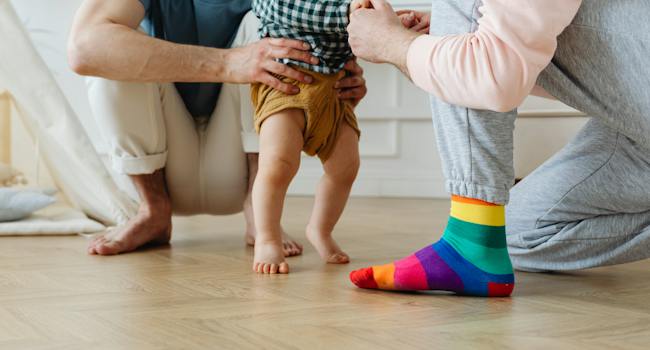 “Rivoluzione Familiare”, sabato ad Avellino incontro sulle adozione alle coppie LGBT+ e ai single