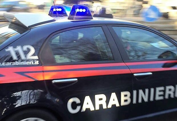 Sant’Agata dei Goti: chiedono il pizzo per non sfasciare locale, arrestati due fratelli