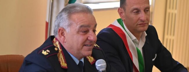 Ponte, il comandante della Polizia Municipale Giuseppe Mottola in pensione con il riconoscimento onorifico di Tenente Colonnello