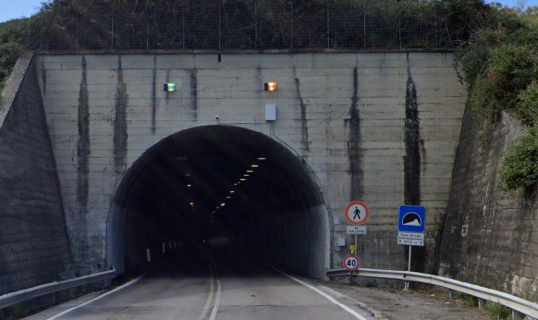 Rinviata la chiusura della galleria Passo del Lupo